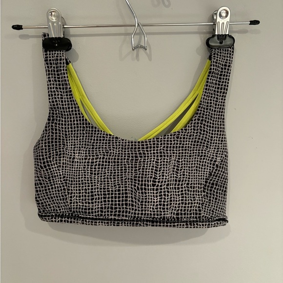lululemon athletica Other - Lululemon Sports bra with neon details